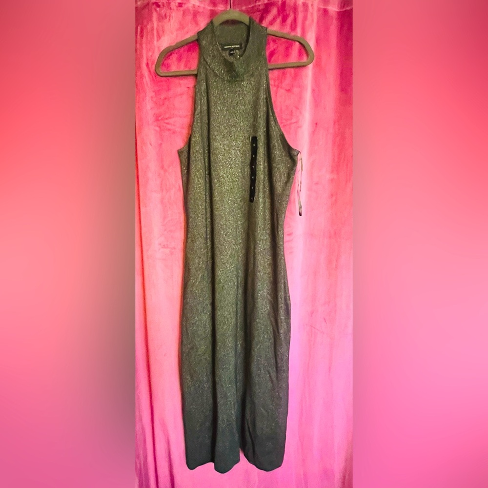 Brand New Green Banana Republic Sleeveless Dress
Size XL